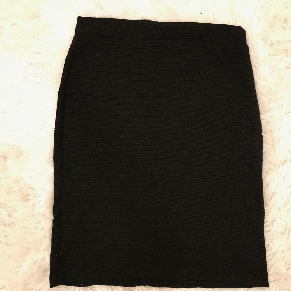 Black Ribbed Pencil Skirt